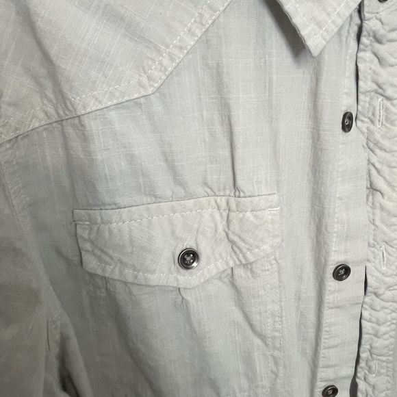 Ocean Current White Shirt Button Down Short Sleeve Mens Medium With Pockets NWOT - Picture 4 of 9